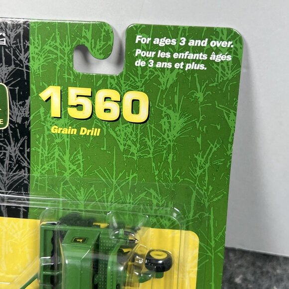 JOHN DEERE 1560 GRAIN DRILL-1/64-NICE-PACKAGED-2001 ERTL - Picture 3 of 7